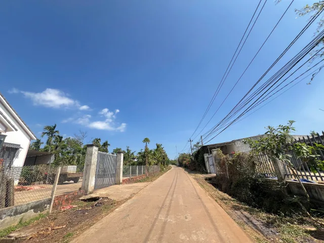 Hàng víp đầu tư cách sân bay 7km mặt tiền buôn bán trục chính knir