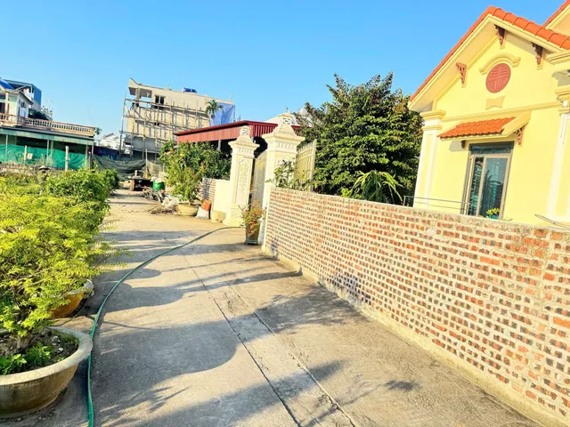 Bán 62 m Đường Đá Hoa Động nằm giữa Dojji Và Hoàng Huy ngõ ô tô. L/h:076.231.9990 e Thúy