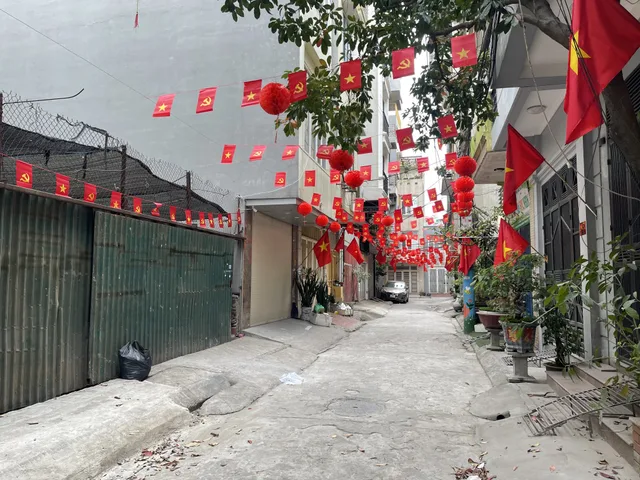 Phân Lô OTO tránh trước nhà Khương Trung, view hồ Đầm Hồng 50m 18Tỷ