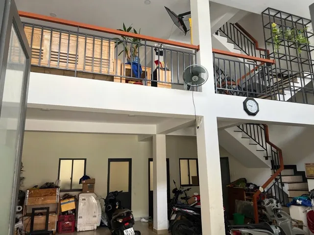 Bán nhà 4 Tầng, Đường Số 4, DT: 128m² full thổ cư ngang 8m giá 11.3 tỷ tại Phường An Lạc