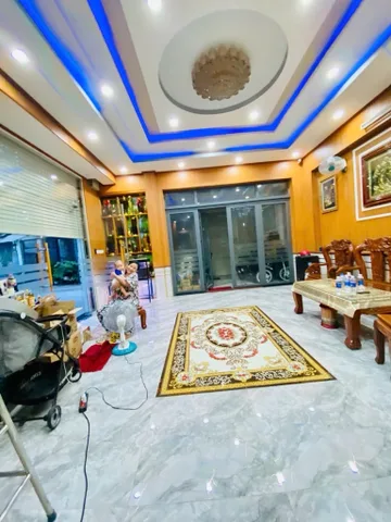 Bán nhà 120m² full thổ cư ngang 6m giá 10.98 tỷ tại Phường Tân Tạo