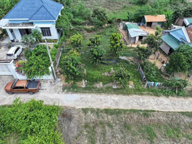 0763165365 Bán đất 101.2m² full thổ cư ngang 5m giá 320 triệu tại Xã Tân Định NP