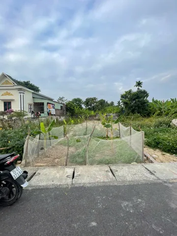 Bán 110 m Hợp Thành đường thôn trải nhựa 6 m . Kinh doanh buôn bán. L/h:076.231.9990 e Thúy