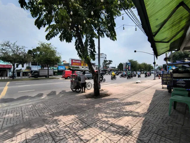 Bán nhà Mặt tiền Kinh Dương Vương 276m²  5.5m x 53m x 3 Tầng giá 32 tỷ tại Phường An Lạc