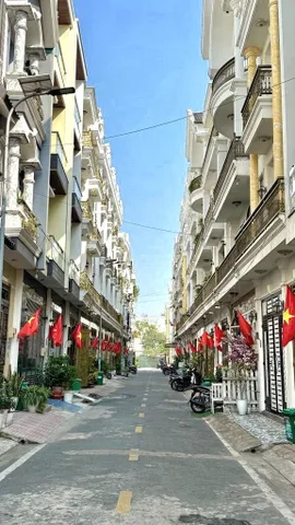 BÁN NHÀ ĐẸP SÁT TÂ.N KỲ TÂN QUÝ - KHU CAO TẦN.G ĐỒNG BỘ - HẺM XE HƠI - (4X13M)