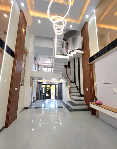 BÁN NHÀ ĐẸP LIỀN KỀ KÊNH THAM LƯƠN.G - AEO.N MAILL TPHU - ÔTÔ VÀO NGỦ (4.5X13M)