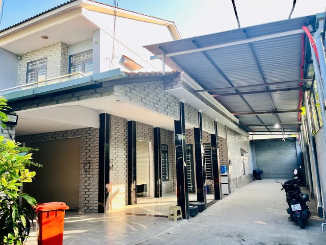 BÁN GẤP NHÀ XƯỞNG HÓC MÔN – DIỆN TÍCH LỚN 880m²