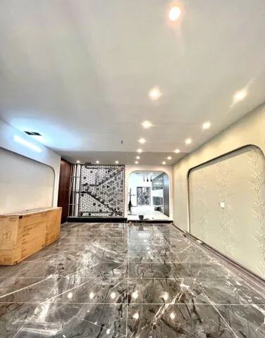 BÁN NHÀ ĐẸP SÁT TỈN.H LỘ 10 - 2 ÔTÔ VÀO NGỦ - ( 6X21M )