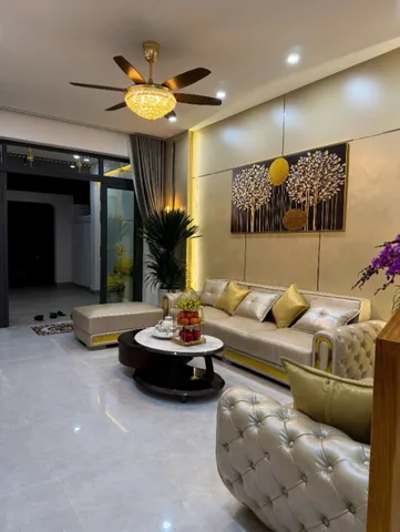 MTKinh Doanh vị trí đẹp, diện tích đẹp đối diện Trường học , phù hợp vừa ở vừa kinh doanh , cho thuê, nằm trong trung tâm TPBMT. Tiện ích liền kề thuận tiện mọi công việc.