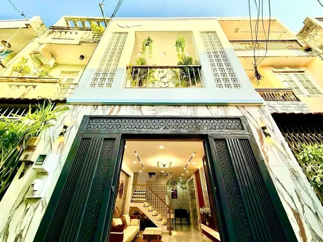 Bán nhà quang trung sổ hồng riêng, gần chợ siêu thị, trường học