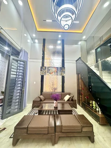 🚗 BÁN NHÀ 2 TẦNG - 61M2( 5.2*12), HOÀN CÔNG - KHÔNG QH - 4PN( 2PN TRỆT) - NHÀ ĐẸP Ở NGAY - HẺM XE HƠI - TẶNG FULL NỘI THẤT - P. TAM BÌNH, THỦ ĐỨC.(T)