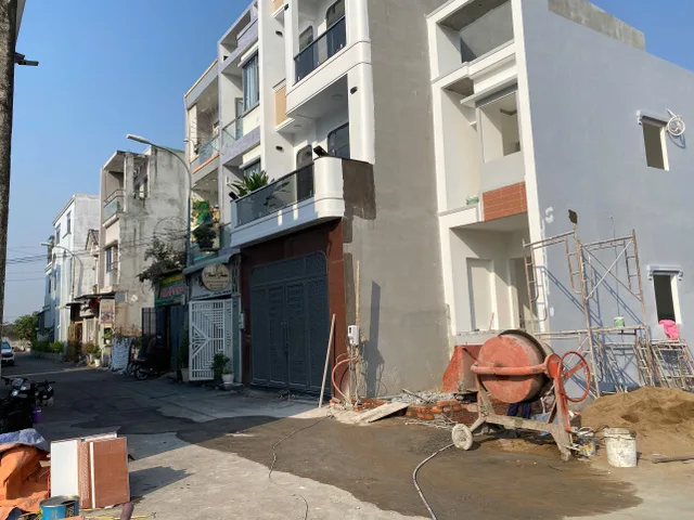 BÁN Nhà Khu Dân Cư Sầm Uất Gần Công ty PouChen