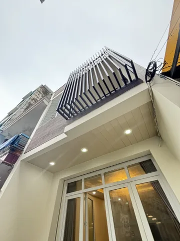 Gấp bán nhà gần sân bay, sổ hồng riêng, bv 175