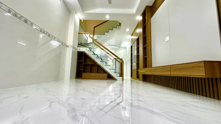 🚗 BÁN NHÀ 4 TẦNG - 74M2( 4*18.5), HOÀN CÔNG, 4PN, 4WC - KHÔNG QH -  NHÀ MỚI Ở NGAY - SÁT VINHOM - HẺM XE HƠI - LONG THẠCH MỸ, THỦ ĐỨC.(T)