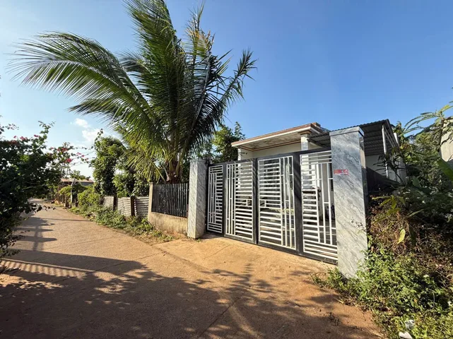 Đất eatieu giá đầu tư  đối diện cách trường học 80m  dân cư đông đúc