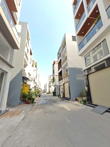 NHÀ KHU PHÂN LÔ HƯƠNG LỘ 2 NỐI DÀI – 300m2 dtsd - 5 TẦNG - NỘI THẤT CAO CẤP - ĐƯỜNG 8M - OTO VÀO NHÀ