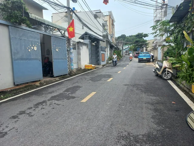 Bán nhà 87.5m2, chỉ 5.4 tỷ, hẻm xe hơi đậu cửa đường Đình Phong Phú, Tăng Nhơn Phú B, Quận 9