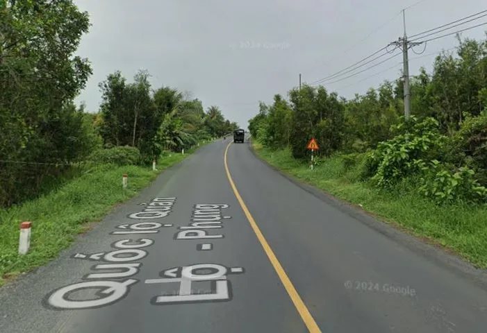 Bán đất MTĐ QL Phụng Hiệp diện tích #13.050m2 (16,4mx515m) Xã Hưng Phú, Huyện Mỹ Tú, Tỉnh Sóc Trăng cách ngã 3 HL86 # 400m, giá bán 15,6 tỷ