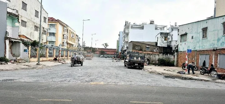 Bán nhà gấp 2 Tầng MT Văn THân Quận 6