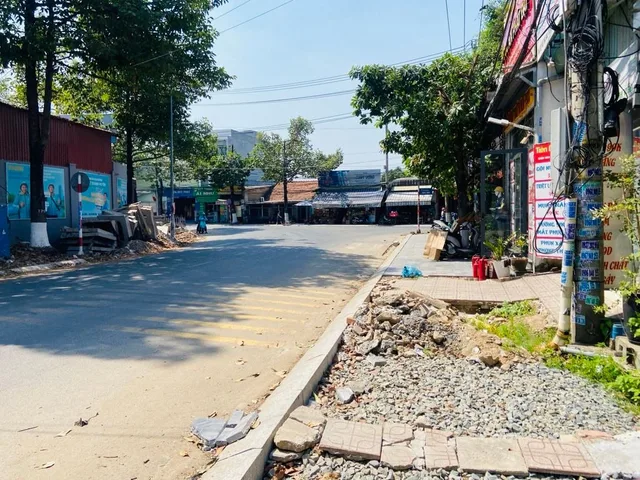 ĐẤT THỔ CƯ MẶT TIỀN VÕ THỊ SÁU - DĨ AN  _ DT : 120M2 ĐƯỜNG 12M