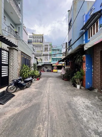 Bán nhà 68m² full thổ cư ngang 4.2m giá 7.55 tỷ tại Phường Phú Thọ Hòa