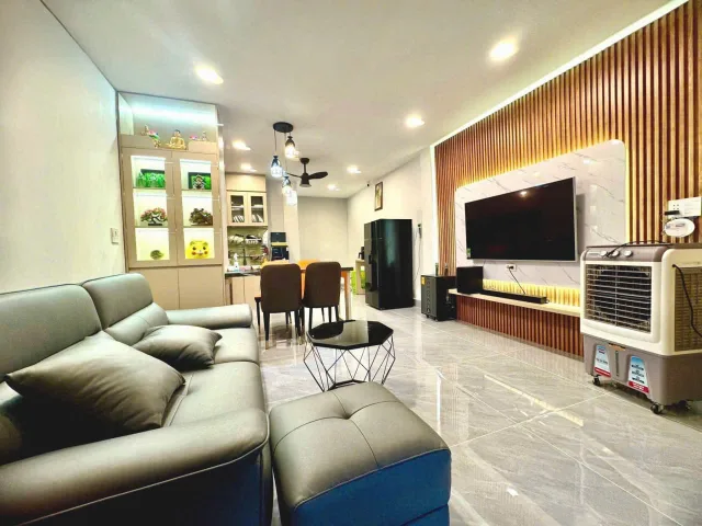BÁN TRƯỚC TẾT HỜI 400TR NHÀ 2 TẦNG ĐƯỜNG 102 TĂNG NHƠN PHÚ A - SẴN SÀN DỌN VÀO Ở TẾT