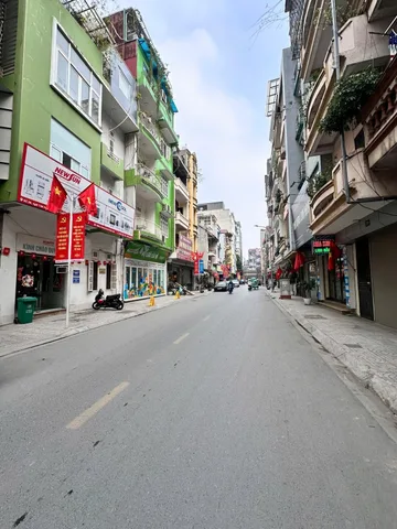 Bán nhà Nguyễn Xiển (Mặt phố Tưởng Dân Bảo) 97/125m² có sẵn 97m² thổ cư ngang 5.3m giá 55 tỷ tại Đường Nguyễn Xiển Phường Thanh Liệt (MUA/BÁN BĐS nhắn tin Zalo 0862299066)