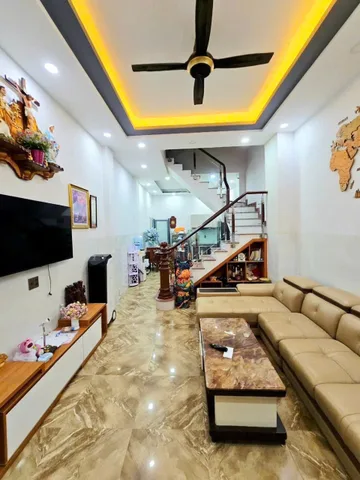 🚗 BÁN NHÀ PHỐ 4 TẦNG - 56M2( 4*14), HOÀN CÔNG, 5PN, 4WC - NHÀ MẶT TIỀN KINH DOANH -  NHÀ ĐẸP - HẺM XE HƠI - GẦN CHỢ, UBND P. LONG TRƯỜNG, THỦ ĐỨC. (A)