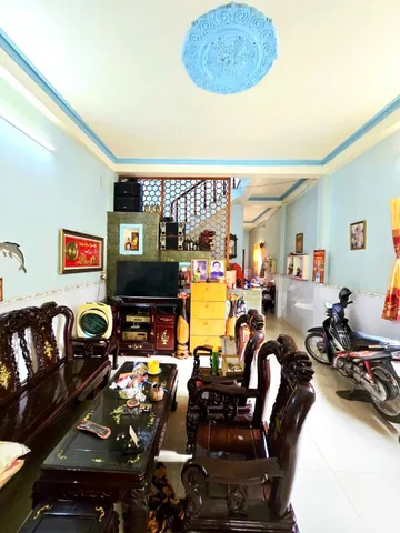🚗 BÁN NHÀ 3 TẦNG - 83M2(4.5*17.5), HOÀN CÔNG, 4PN, 3WC - KHÔNG QH, ĐA TIỆN ÍCH - NHÀ HẺM XE HƠI - GẦN CHỢ, NHÀ VĂN HOÁ - LONG TRƯỜNG, THỦ ĐỨC.(A)