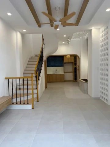 Bán nhà 3 Tầng, Hẻm ôtô, DT: 48m² full thổ cư ngang 4m giá 7.5 tỷ tại Phường Phú Thọ Hòa