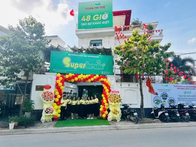 MẶT TIỀN KINH DOANH ĐỈNH - DIỆN TÍCH LỚN - 313m2 - TRUNG TÂM BÌNH CHÁNH - BIỆT THỰ SIÊU ĐẸP - 4 TẦNG BTCT - CHỈ 29 TỶ THƯƠNG LƯỢNG.