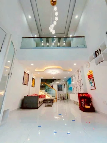 BÁN NHÀ GẦN BX MIỀN TÂY,5 TẦNG ,(56m2), ô tô đỗ cửa,chủ hạ nhiệt 200 triệu, GIÁ 7.25 TỶ