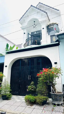 Bán nhà 69.2m² full thổ cư ngang 4,5m giá 3 tỷ khu Biệt Thự Ngọc Vân, Phường 3 nay là Phường Phước Hậu