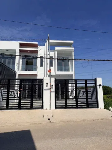 Bán căn nhà cỏng sau cty changshsin biên hoà, hẻm thông thuận tiện kinh doanh buôn bán