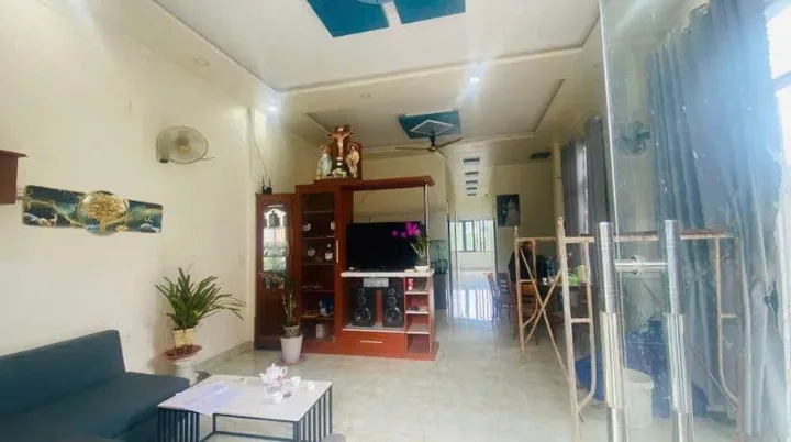 Nhà đẹp hẻm y nuê đầy đủ nội thất diện tích 480m 6m2 giá 5ty5
