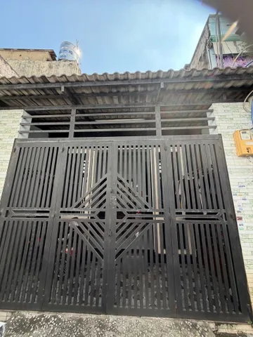 🏡 Nhà cấp 4 – Tỉnh Lộ 10, Bình Trị Đông, Bình Tân
💰 Giá: 4,55 tỷ (TL)
📞0368123186
🔹 Diện tích: 64m² (4,55m x 14m) – ngang gần 5m
🔹 Kết cấu: nhà cấp 4, 2PN, phòng khách, bếp, sân sau thoáng

📍 Vị trí đẹp:
	•	Kế bên Tên Lửa – Tỉnh Lộ 10, giáp Quận 6