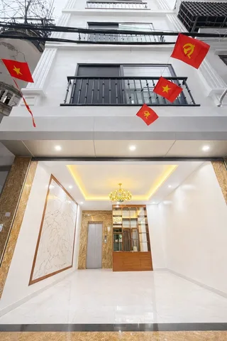 CỰC HIẾM--PHAN KẾ BÍNH – LIỄU GIAI – BA ĐÌNH – Ô TÔ ĐỖ CỬA NGÀY ĐÊM – THANG MÁY – 2 THOÁNG VĨNH VIỄN