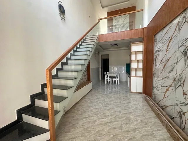 Bán gấp Nhà Phố 2 Tầng Diện Tích 41m2 Xe Hơi  Đậu Cửa Ra Thới An 13 P Thới An Quận 12