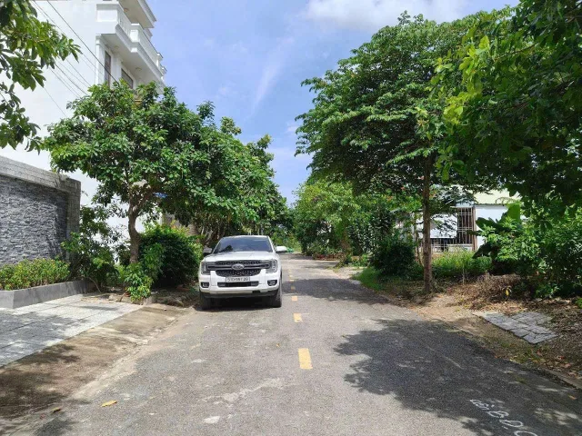 Bán gấp đất dự án Phú Nhuận 1 lô G TP Thủ Đức dt đất 129.5m² full thổ cư ngang 7m giá 19 tỷ