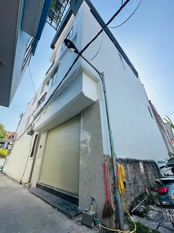 2/2/2026.Căn 3 tầng, 50m2, mặt tiền 5m. giá 3,05 tỷ vị trí đẹp chỉ sau một nhà mặt đường tại Vân Tra - An Đồng - An Dương. Liên hệ 0362558882