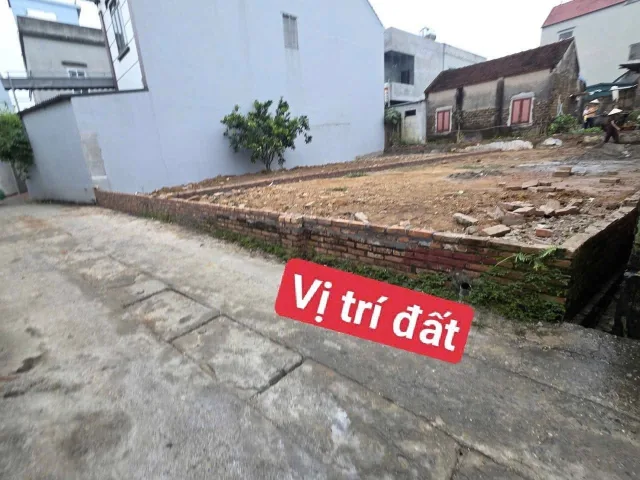 Gia đình cần bán gấp 117m² full thổ cư ngang 5m giá 3.9 tỷ tại Tân Xã Hạ Bằng trung tâm Hoà Lạc