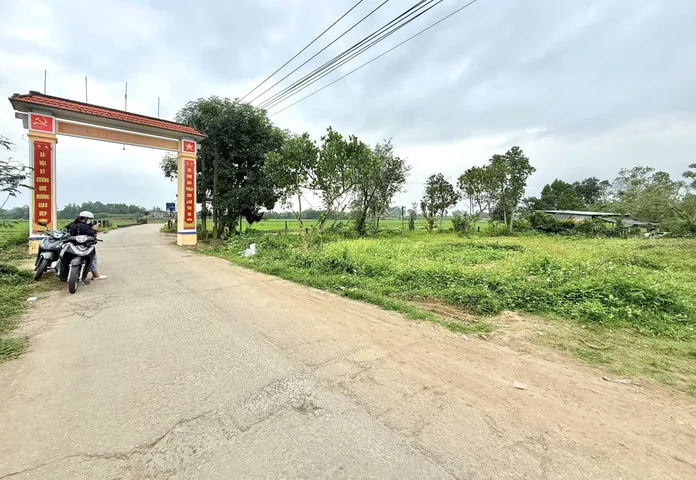 Bán lô góc ngay cổng chào Phú Quý - Đại Hiệp, mặt tiền trục chính 7m5