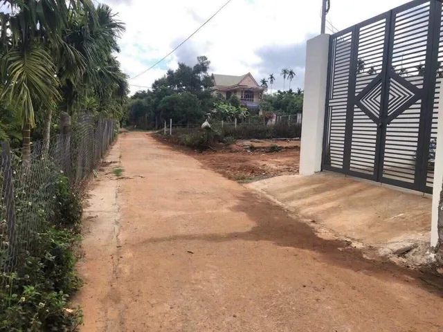 Bán đất 119.1m² có sẵn 60m² thổ cư ngang 5m giá 650 triệu tại Xã Ea Ktur