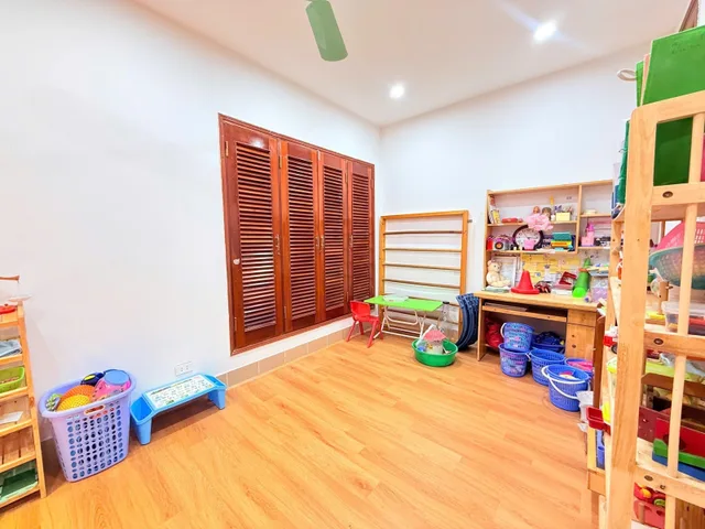 Bán nhà Võng Thị 60/74m² có sẵn 60m² thổ cư ngang 6.3m giá 31 tỷ tại Đường Võng Thị Phường Tây Hồ (MUA/BÁN BĐS nhắn tin Zalo 0862299066)