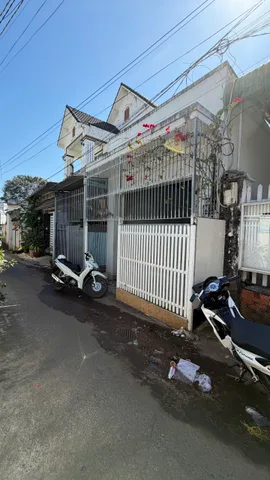 Nhà c4 hẻm 209 Quang Trung, thông hẻm 181 QTr. Ngay trung tâm TP BMT