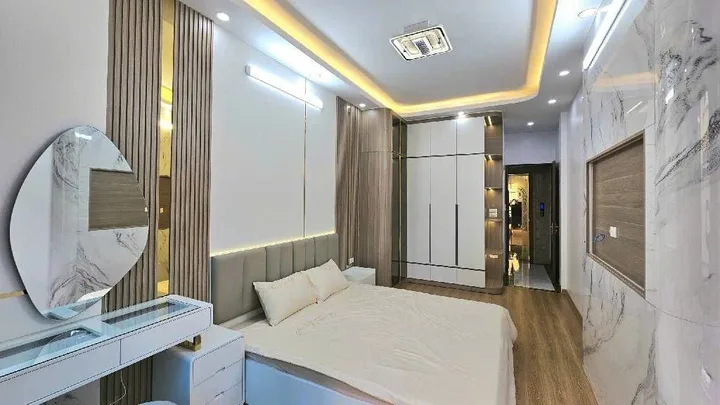 HOÀNG VĂN THÁI - THANG MÁY - FULL NỘI THẤT - 2 MẶT THOÁNG - 10.6 TỶ