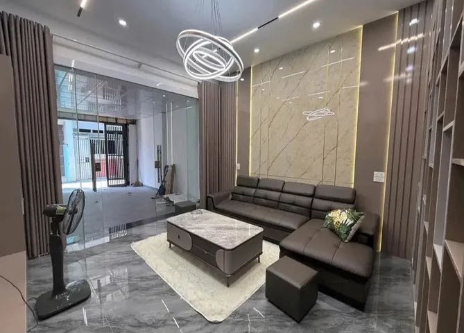 Bán nhà 3 tầng thổ cư khả lễ phường võ cường 73.6m2 mặt 4.4m hướng nam giá 6.1 tỷ oto cất trong nhà