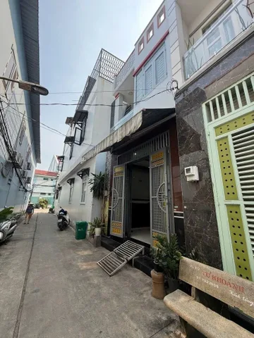 Bán nhà Tỉnh Lộ 10 (4m x 17m x 2 Tầng) giá 6.3 tỷ Phường An Lạc