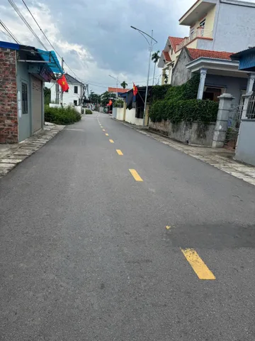 Bán 73 m Tân Dương lô góc đường trải nhựa kinh doanh buôn bán . L/h:076.231.9990 em Thúy