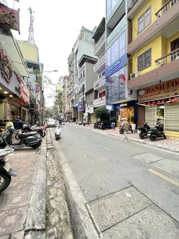Bán Nhà riêng 57m2 có sẵn 57 m2 thổ cư giá 44 tỷ tại Phường Ba Đình Hà Nội